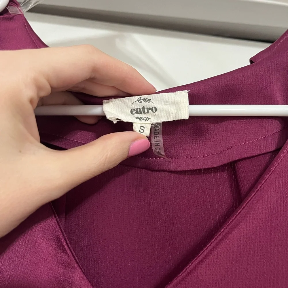 Entro Boutique Blouse Top Shirt NEW Puff Sleeve Small - Picture 2 of 3